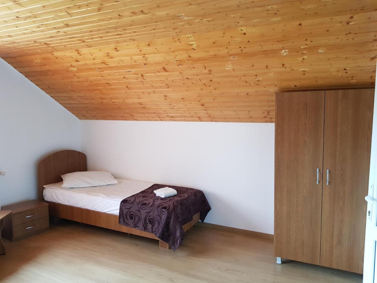 Apartamento Gold Fayen House Cheile Turului Tureni Habitación foto