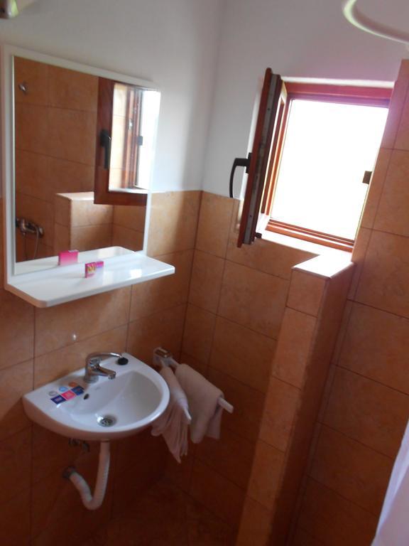 Apartamento Gold Fayen House Cheile Turului Tureni Habitación foto